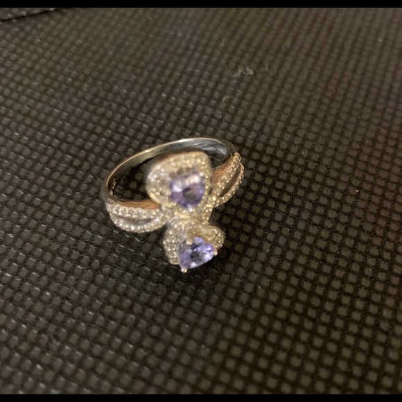 14KT  WHITE GOLD RING  WITH  DIAMOND AND TANZANITE - Picture 4 of 5